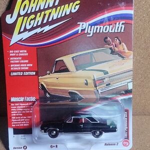 Johnny Lightning 1967 Plymouth GTX Limited Edition